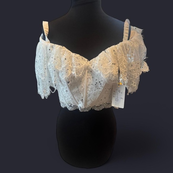 Clarisse Tops - Clarisse Ivory and Fuchsia Lace Top